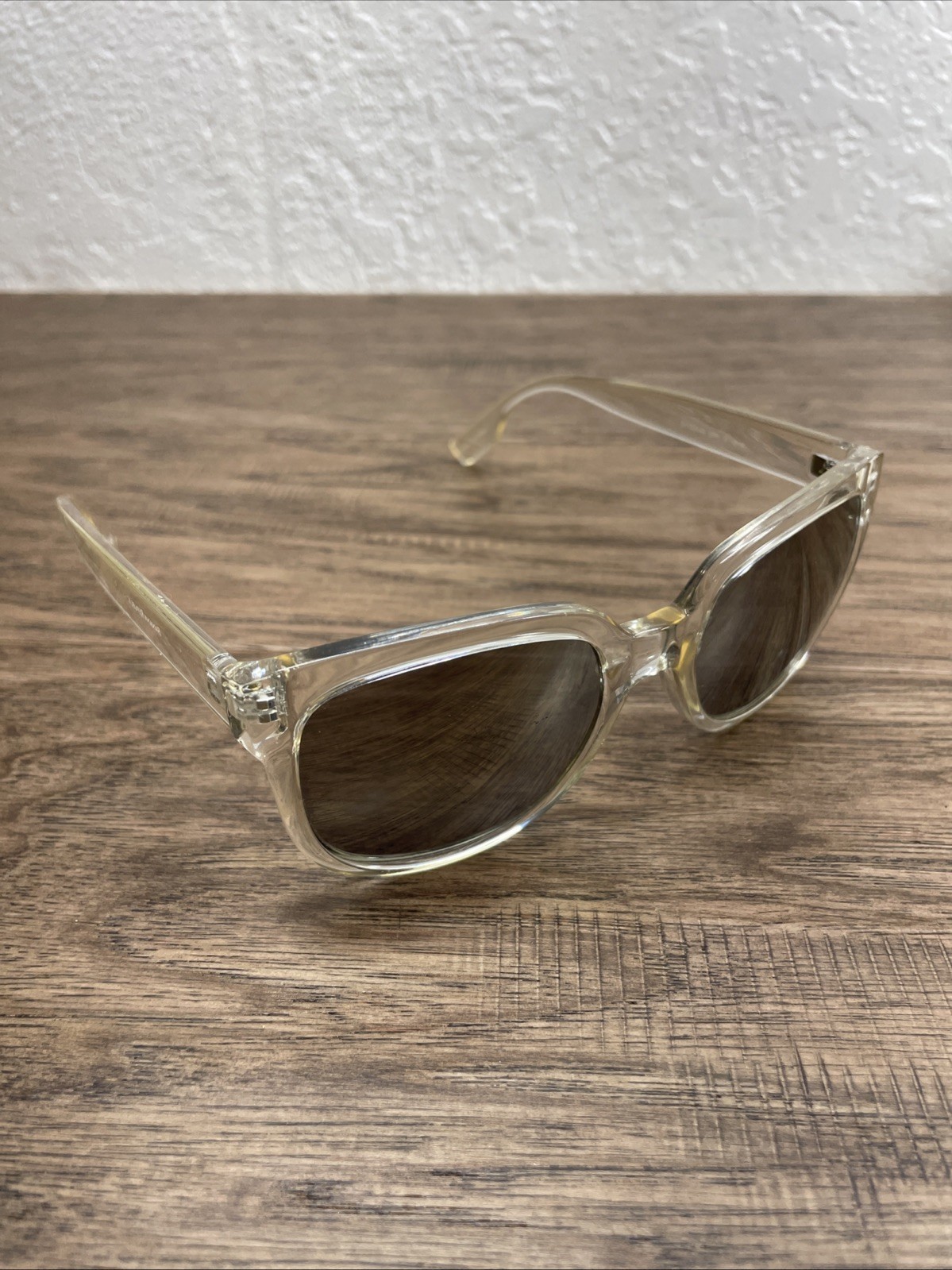 Banana Republic Clear Plastic Oversized Sunglasses Designer Fashion KG JD - $10.89