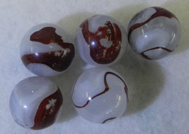 #18761m Vintage Group of 5 Rough Played Akro Agate Silver Oxblood Marbles - £40.58 GBP