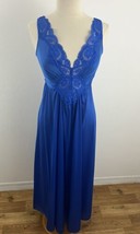 Vintage Olga Women&#39;s M Nylon Blue Floor Length Full Sweep Nightgown 92280 - £44.10 GBP