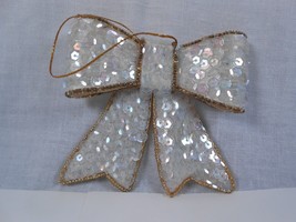 Silvestri Handcrafted Bow White And Gold Sequin Christmas Ornament 3.5&quot; Vintage - £7.47 GBP