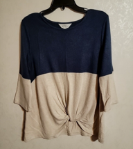 Market &amp; Spruce Knotted Front 3/4 Sleeve Two-Tone Top Blue Cream sz Large - £14.45 GBP