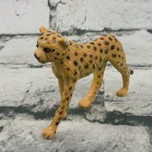 AAA Cheetah Figure Plastic Vintage Jungle Cat Leopard - $7.91
