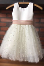 Cute Toddler White Flower Girl Dress with Bowknot Pearl - £84.95 GBP