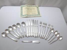 Vtg Wm Rogers silver plate flatware 1940&#39;s &quot;Beloved&quot; 22 pieces Beautiful - £55.96 GBP