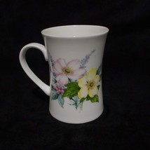 Marlborough Lara Mug Fluted Bone China Floral Concave Design Coffee Cup - $19.78