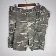 Faded Glory Camouflage Cargo Shorts Mens Size 44 Used Good Condition  - £10.26 GBP