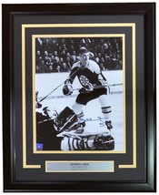 Bobby Orr Signed Framed 11x14 Boston Bruins B&amp;W Photo GNR Hologram - £155.44 GBP
