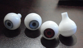 Lot of 4 Vintage 1960s Plastic Doll Eyeballs 2 Pairs Eyes  5/8 Wide LOOK - £18.20 GBP
