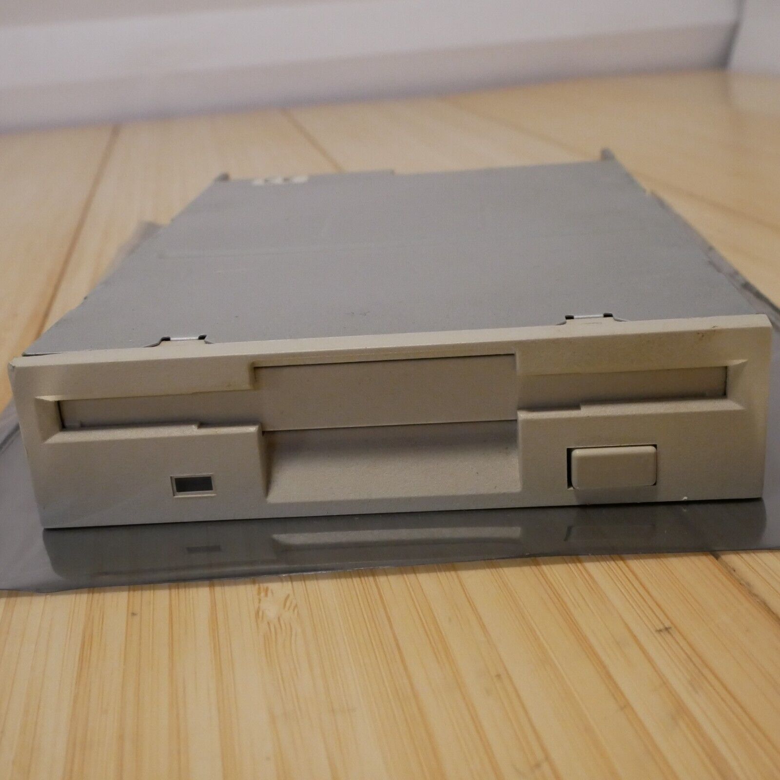 Primary image for TEAC 3.5 inch Internal Floppy Disk Drive Model FD-235HF Tested & Working - 18