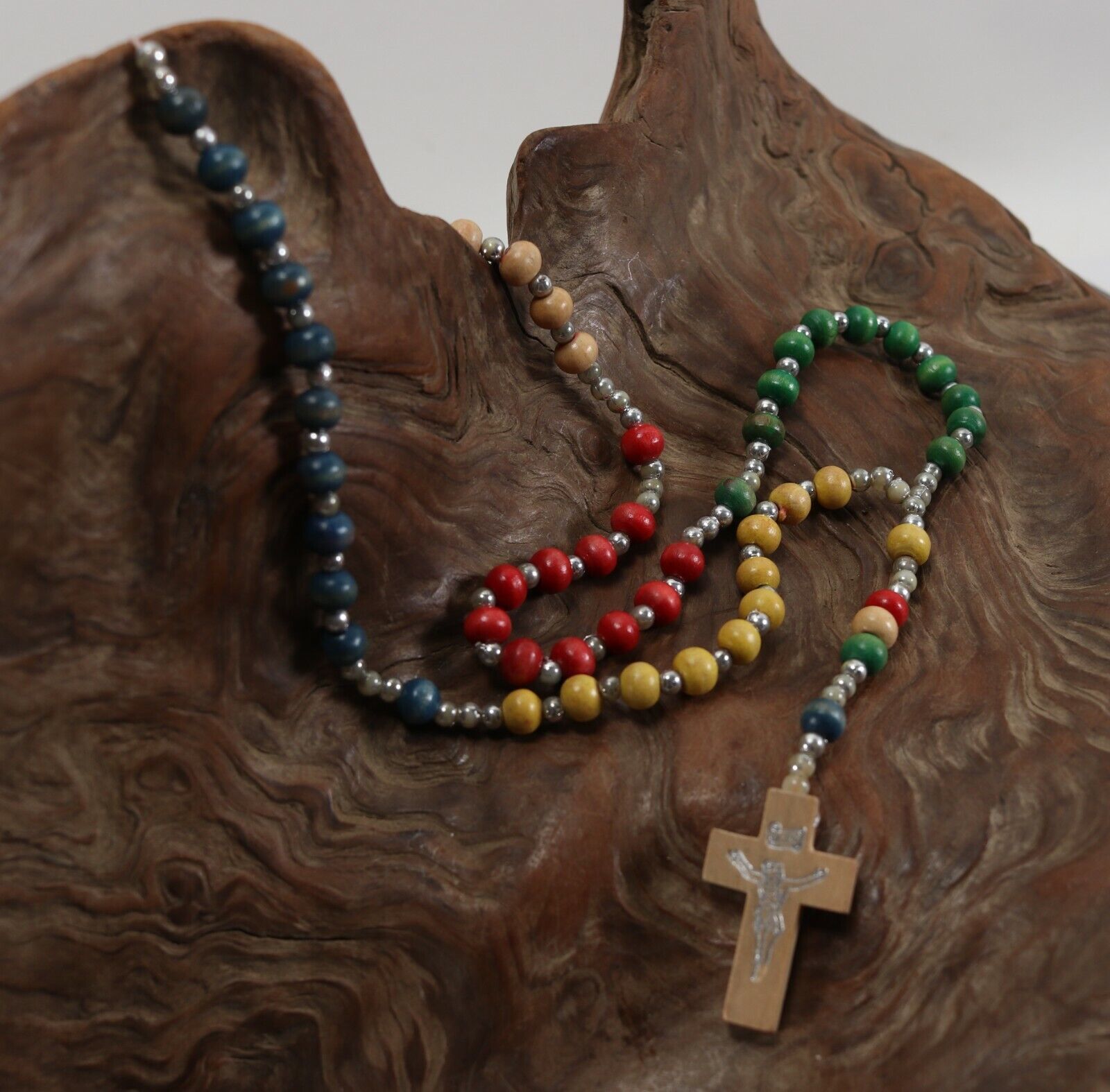 Primary image for Vintage INRI Crucifix Catholic Jesus Christian Cross Pendant Rosary Necklace B2