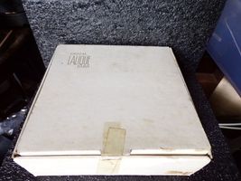 Lalique "Tete De Lion" Crystal Ashtray in the original box image 14