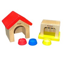 Hape Dollhouse Furniture Doghouse &amp; Rabbit Cage Replacement Parts - £6.05 GBP