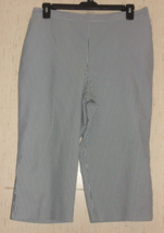 New Womens Alfred Dunner Chambray Pinstripe Seersucker Pull On Capri Size 16 - £22.02 GBP