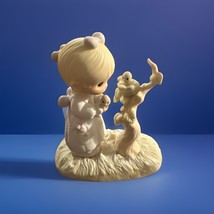 PRECIOUS MOMENTS &quot;HIS EYE IS ON THE SPARROW&quot;  No Box - $242.38 MXN