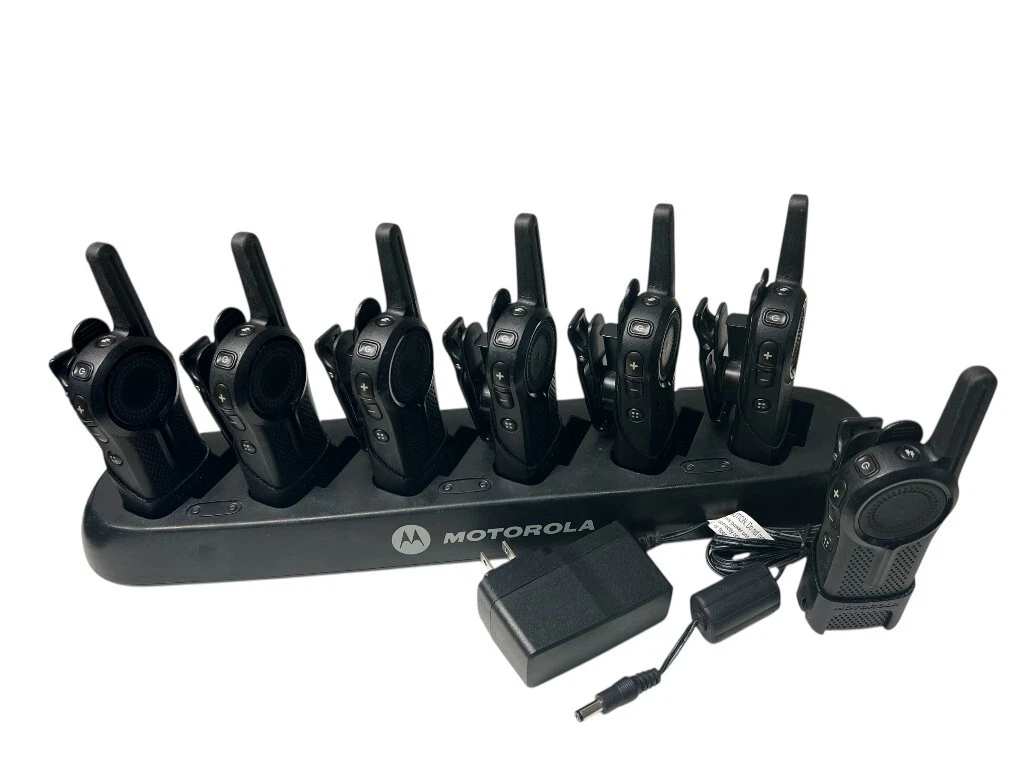 Motorola DLR1020 900 MHz digital 2 Way Radio and HCTN4002A Charger - €428,22 EUR