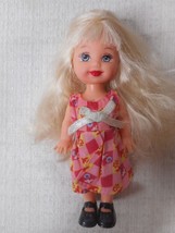 Mattel Kelly Li&#39;l Friends of Barbie Doll Pink Dress Black Shoes Blue Eyes 4 1/4&quot; - £6.82 GBP