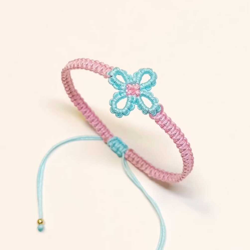 Lucky Clover Bracelet DIY Tutorial - Make a Four-Leaf Charm Bracelet - $3.99