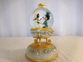 Disney Mickey Top hat and Minnie Mouse Wedding Snowglobe Snow globe - £37.12 GBP
