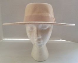 Womens Light Tan Beige with Band Fashion Hat - £14.79 GBP