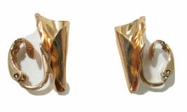 Vtg Clip On Earrings Avon 1982 Goldtone Pleated Horn W Box Gold Tone Metal - £6.39 GBP