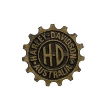 Harley Davidson H.D. Australia Brass Sprocket Dealership Dealer Vest Jacket Pin - £22.04 GBP