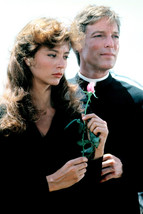 Richard Chamberlain and Rachel Ward in The Thorn Birds 18x24 Poster - £18.82 GBP