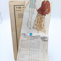 UNCUT Vintage Sewing PATTERN Vogue 7139, Very Easy Ladies 1979 Top and B... - $14.52