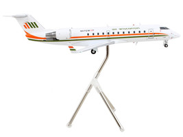 Bombardier CRJ200 Commercial Aircraft Air Wisconsin White w Orange Green Stripes - £71.82 GBP