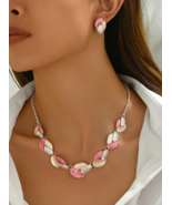 Pink leaf necklace earring set - €14,43 EUR