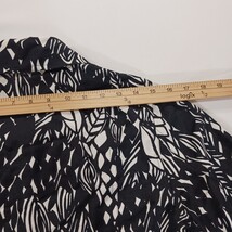 East 5th Petite Top Women's Black/White Floral Linen Blend Blouse Shirt Size PM image 5