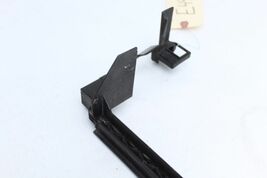 07-09 MERCEDES-BENZ W221 S550 S600 RADIATOR LOWER AIR BAFFLE BRACKET E4579 image 4