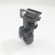Hama Flash Bracket for Studio Umbrellas and Shoe Flash Mounts - $275.14 MXN