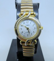 Woman&#39;s Timex Watch WR 30M Gold tone F4 Twist Band - $13.30