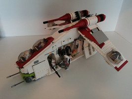 Custom Clone Wars Republic Gunship with figures stickers and instructions new - £63.76 GBP