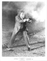The Big Sleep 1975 Robert Mitchum fires his gun original 8x10 photo - £19.77 GBP
