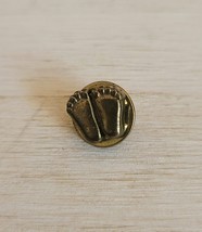 Vintage V. Evers Extra Small Micro Lapel Pin Baby Feet - $16.64