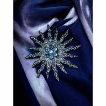 Beautiful rare and hard to find blue rhinestone antique brooch - £61.01 GBP