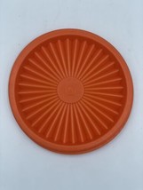 Tupperware Servalier Bowl Replacement Seal Lid 812 Orange EUC USA - £5.40 GBP
