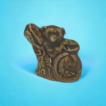Wade Figurine England whimsies whimsy animal miniature monkey ape lemur tree tea - £2.29 GBP