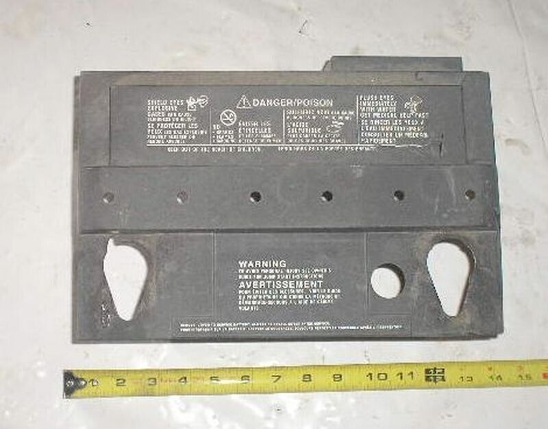 1998 Lincoln Continental Battery Cover - $11.88