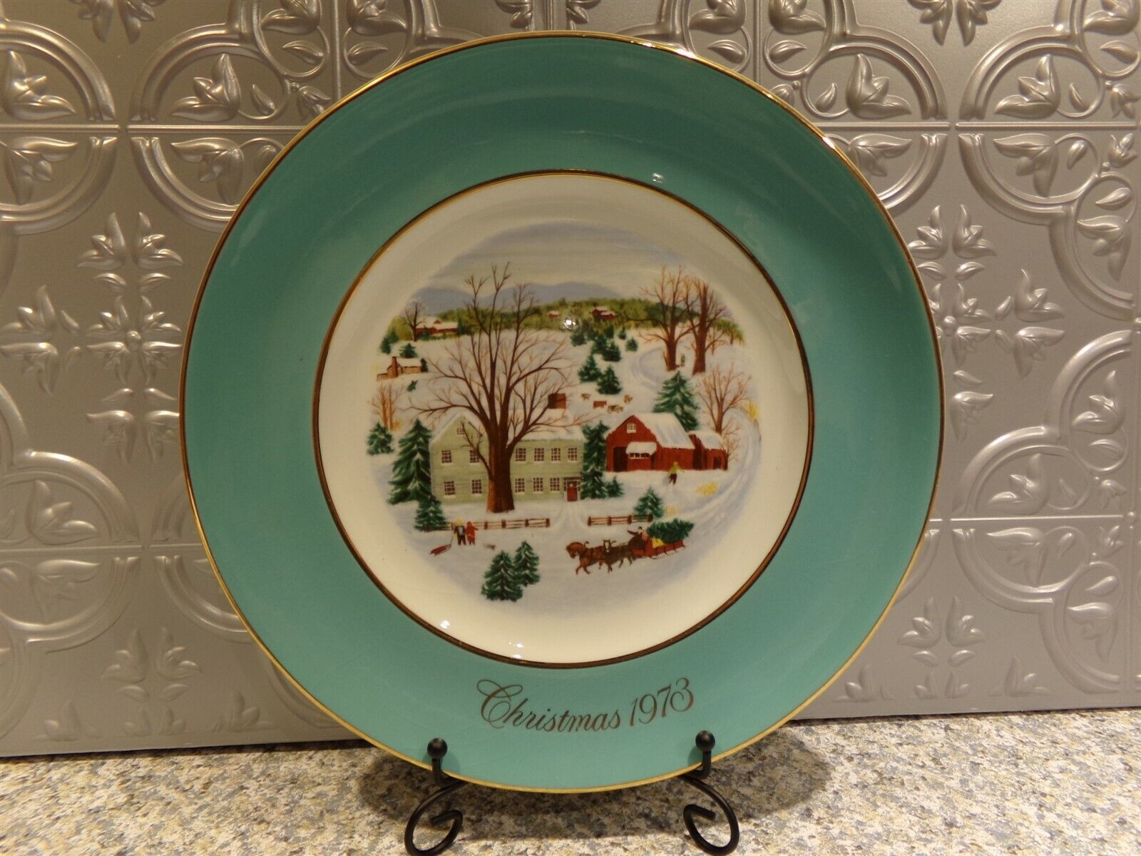 Primary image for Christmas on the Farm 1973 Avon Collector Plate by Enoch Wedgwood 