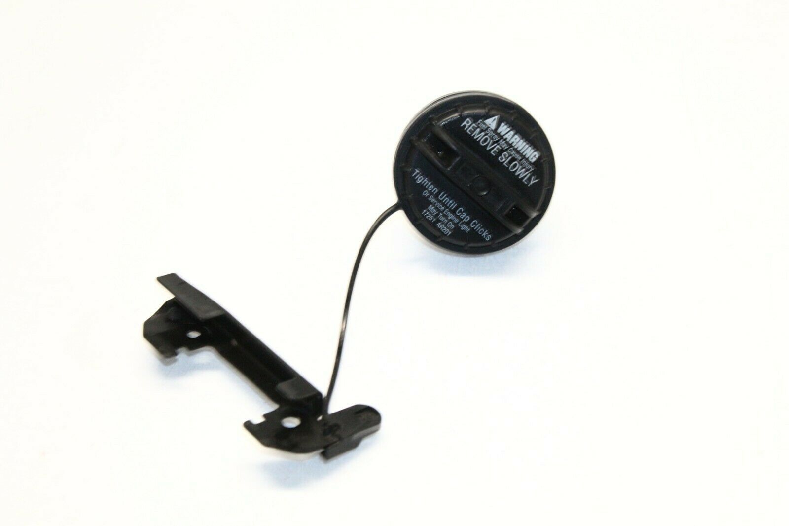 2003-2006 INFINITI G35 GAS FUEL TANK GAS CAP WITH DOOR HINGE P1602 - $38.69
