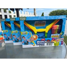 3 Zuru Bunch O Balloons Slingshot Water Balloon Launcher 300 Balloons New - $24.98