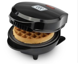 Toastmaster 4&quot; Mini Belgian Waffle Maker TM-46WMKL  BRAND NEW, See Descr... - £15.98 GBP