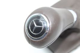 08-11 MERCEDES-BENZ C300 A/T SHIFT KNOB W/ SHIFTER BOOT BROWN Q7557 image 4