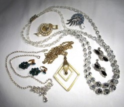 Vintage Lot of Rhinestone Jewelry Necklace Earrings Brooch Pin C3519 - £44.91 GBP