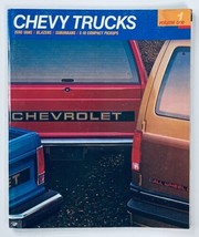 1990 Chevrolet Trucks, Vans Dealer Showroom Sales Brochure Guide Catalog - $9.45