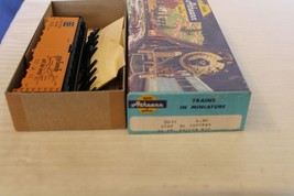 HO Scale Athearn, 40&#39; Reefer Box Car, Santa Fe El Capitan, Orange, #36582 -5019 - $28.50