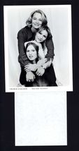 7 x 9 press photo-1994 CBS tv Cybill- CYBILL SHEPHERD Dedee Pfeiffer Ali... - $13.81