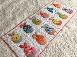 Quilted funny Easter egg bunnies table runner, Bed topper, Spring tablecloth - £69.16 GBP